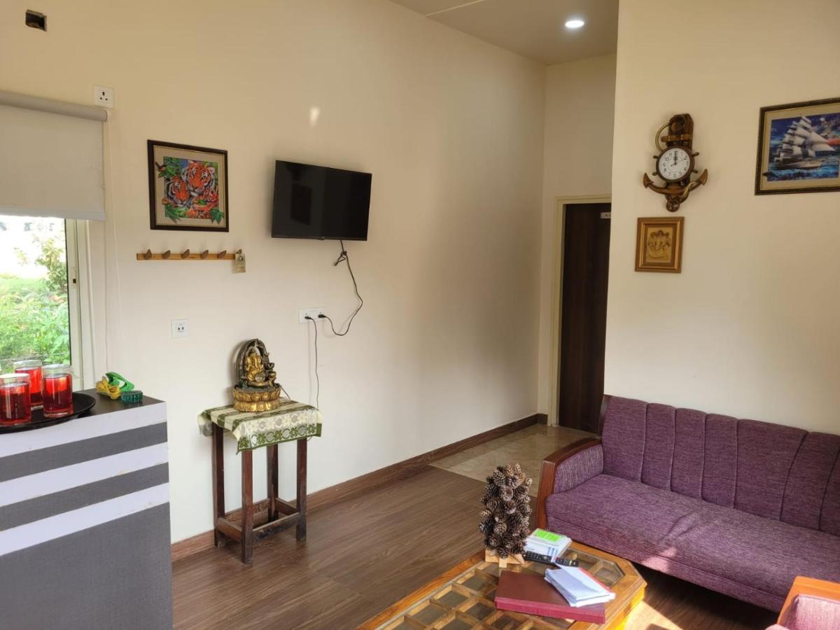 Corbett Veda Inn Rāmnagar Exterior photo