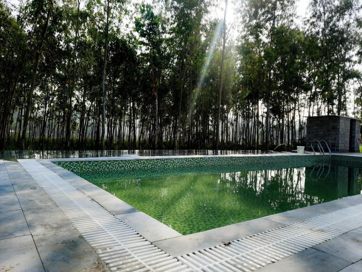 Corbett Veda Inn Rāmnagar Exterior photo